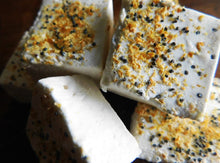 Load image into Gallery viewer, lemon poppyseed gourmet marshmallows close up